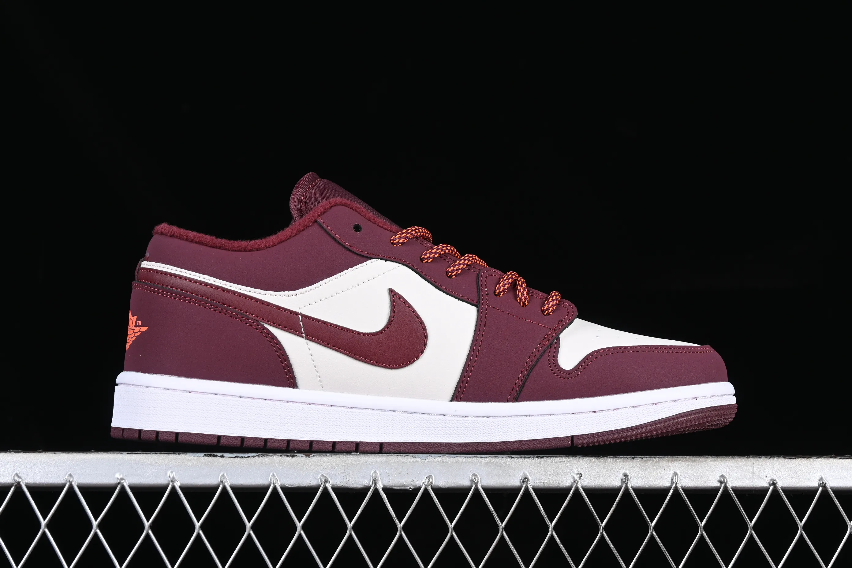 All categories Air Jordan Jordan series basketball shoes Air Jordan 1 Low Air Jordan 1 Low AJ1 Joe 1 retro white and red low-top cultural basketball shoes 553560-068